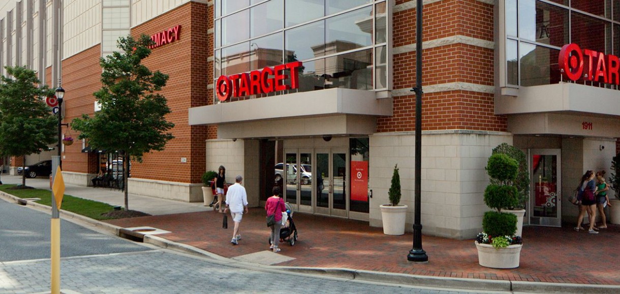 Enjoy close proximity to Target, Whole Foods, Bed, Bath & Beyond and more