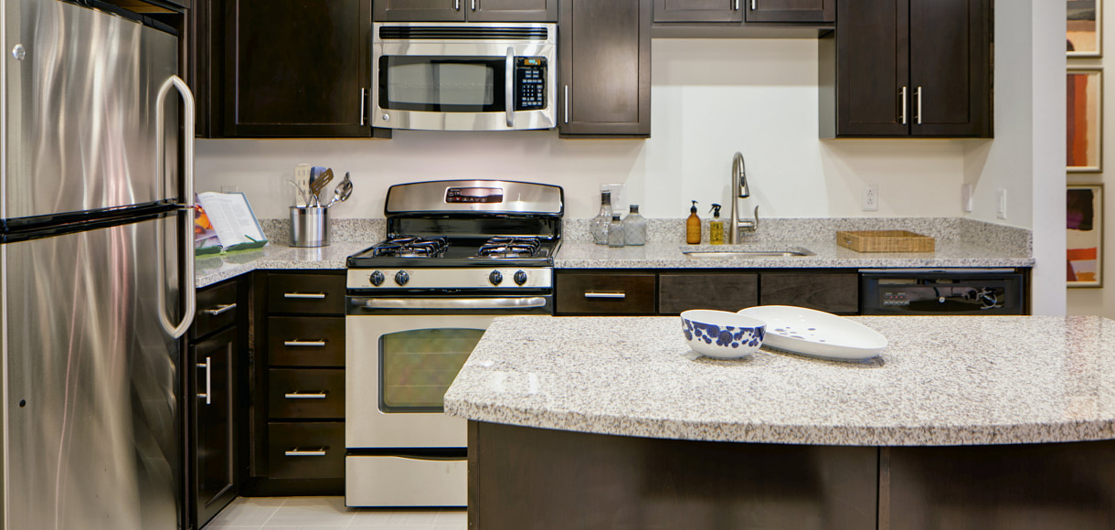 Granite countertop kitchens